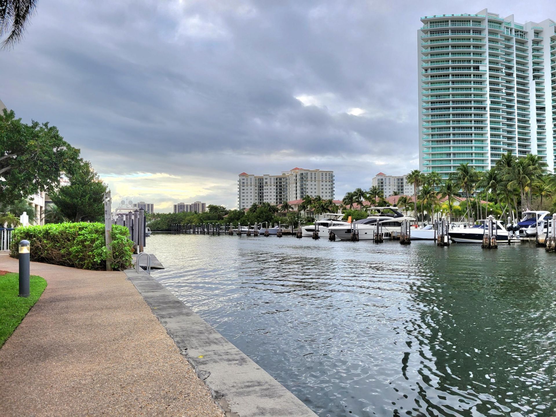 19707 Turnberry Way, Unit 14D, Aventura, FL 33180 Photo