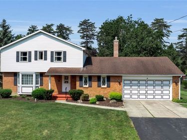 10 Crimson Lane , Elma, NY 14059
