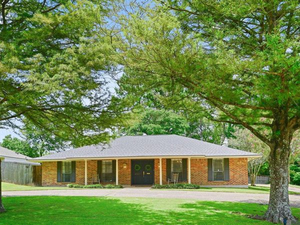 2033 Pollard Pkwy, Baton Rouge, LA 70808