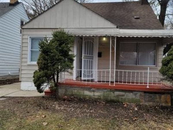 7261 Auburn Street, Detroit, MI 48228