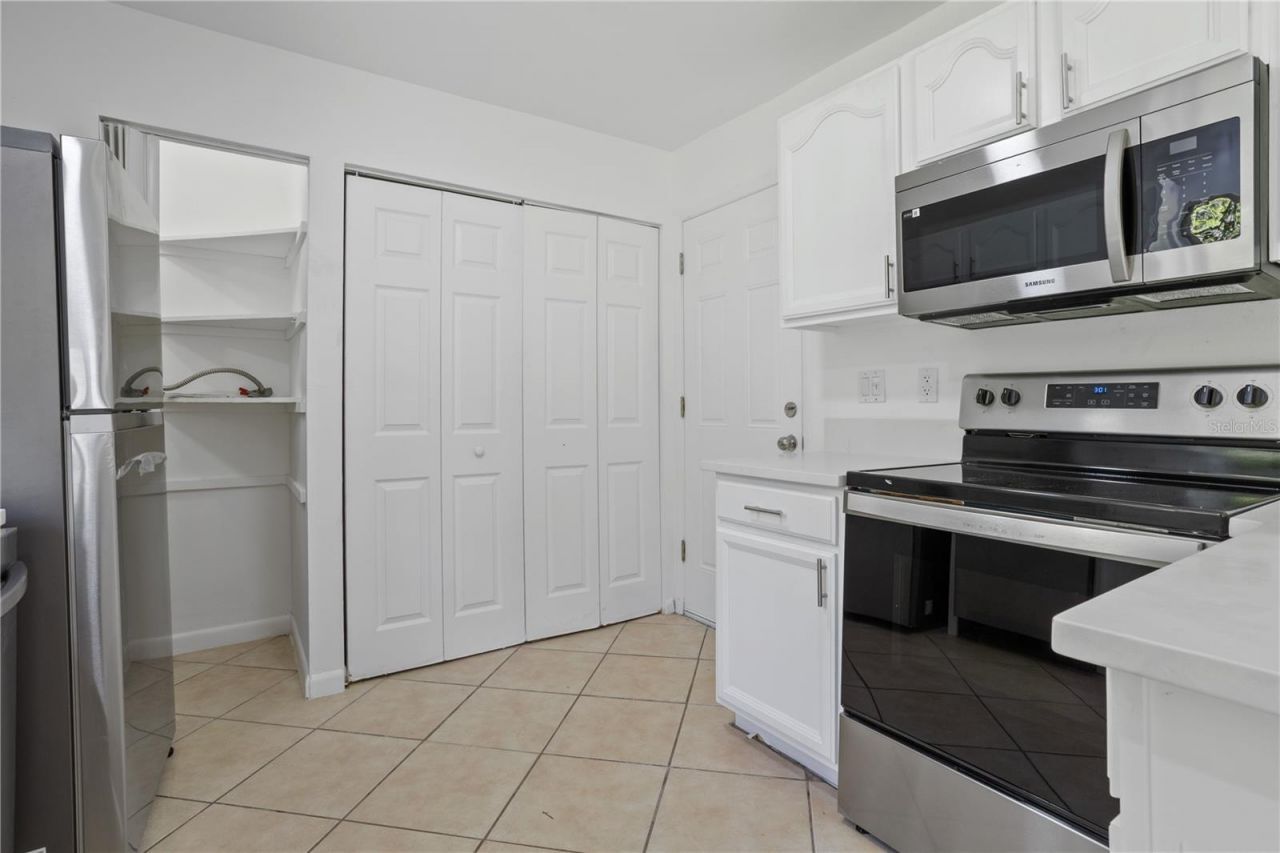 1921 Bonneville Drive, Orlando, FL 32826 Photo