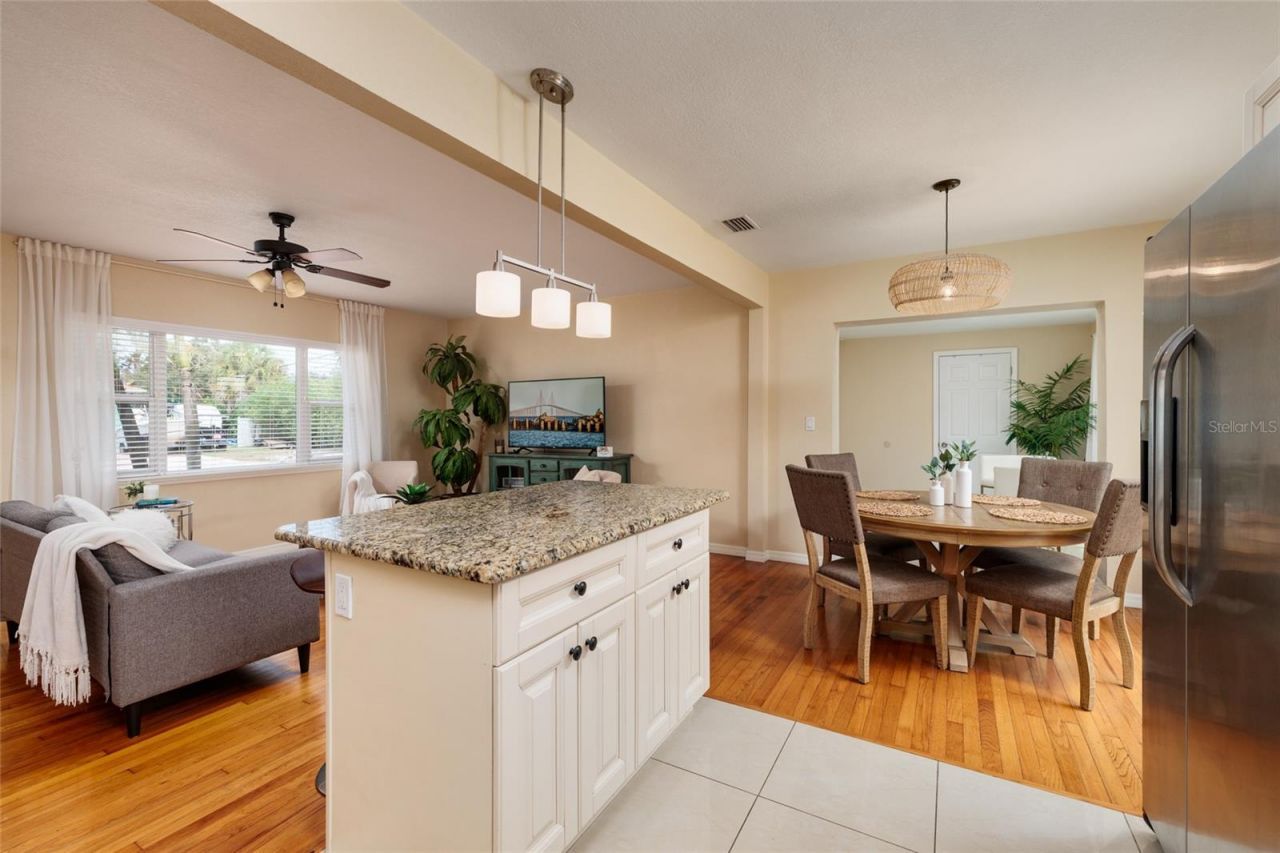 801 61st Street N, Saint Petersburg, FL 33710 Photo