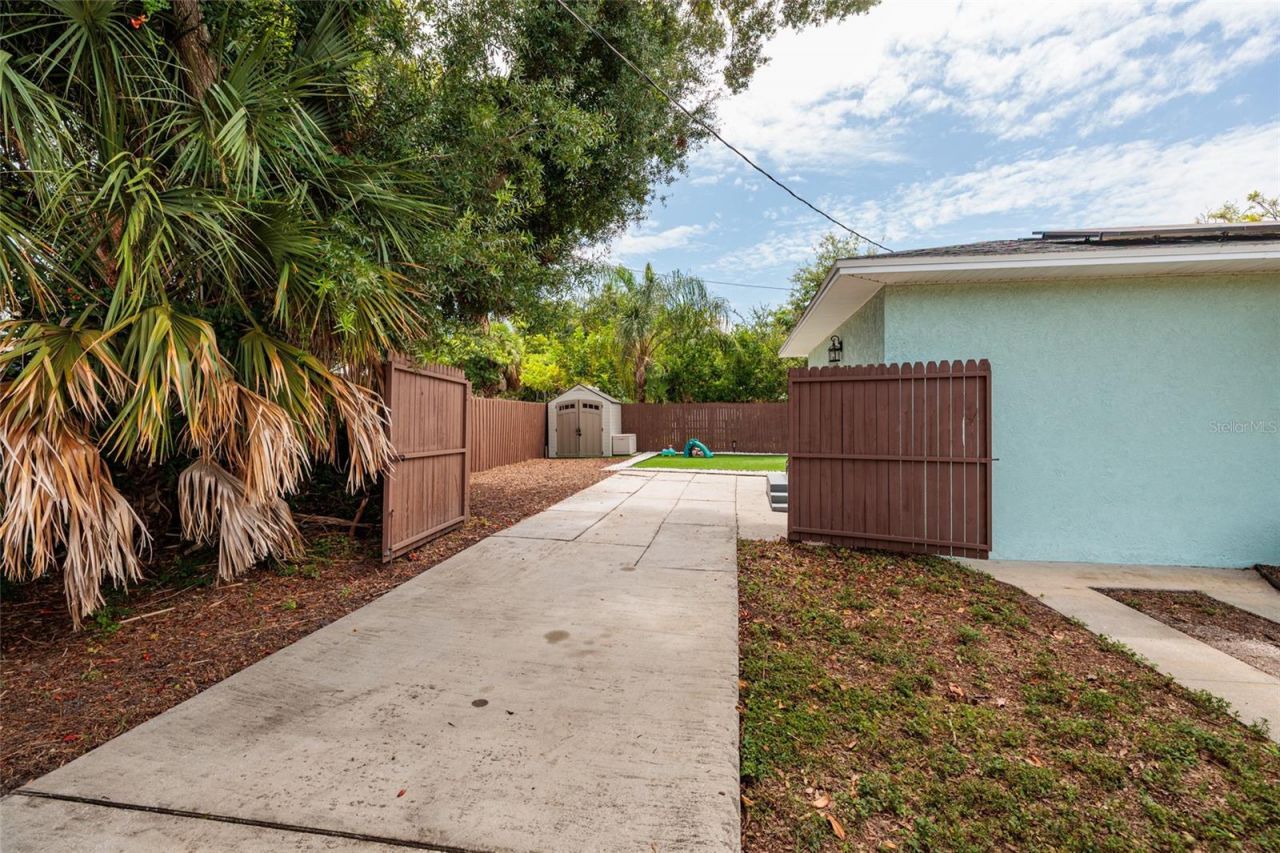 801 61st Street N, Saint Petersburg, FL 33710 Photo