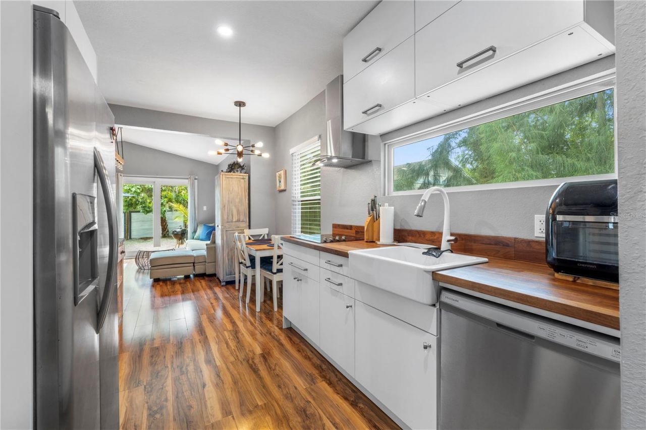 2101 43rd Street S, Saint Petersburg, FL 33711 Photo