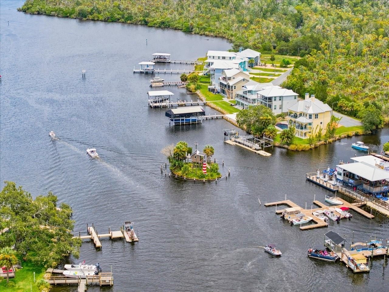 5214 S Riverview Circle, Homosassa, FL 34448 Photo