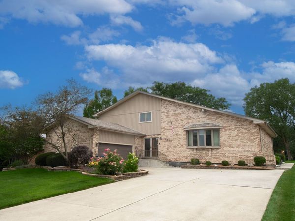 13540 S Monaghan Road, Homer Glen, IL 60491
