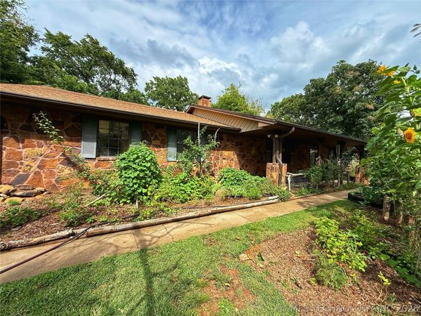 3512 N 3693P , Holdenville, OK 74848