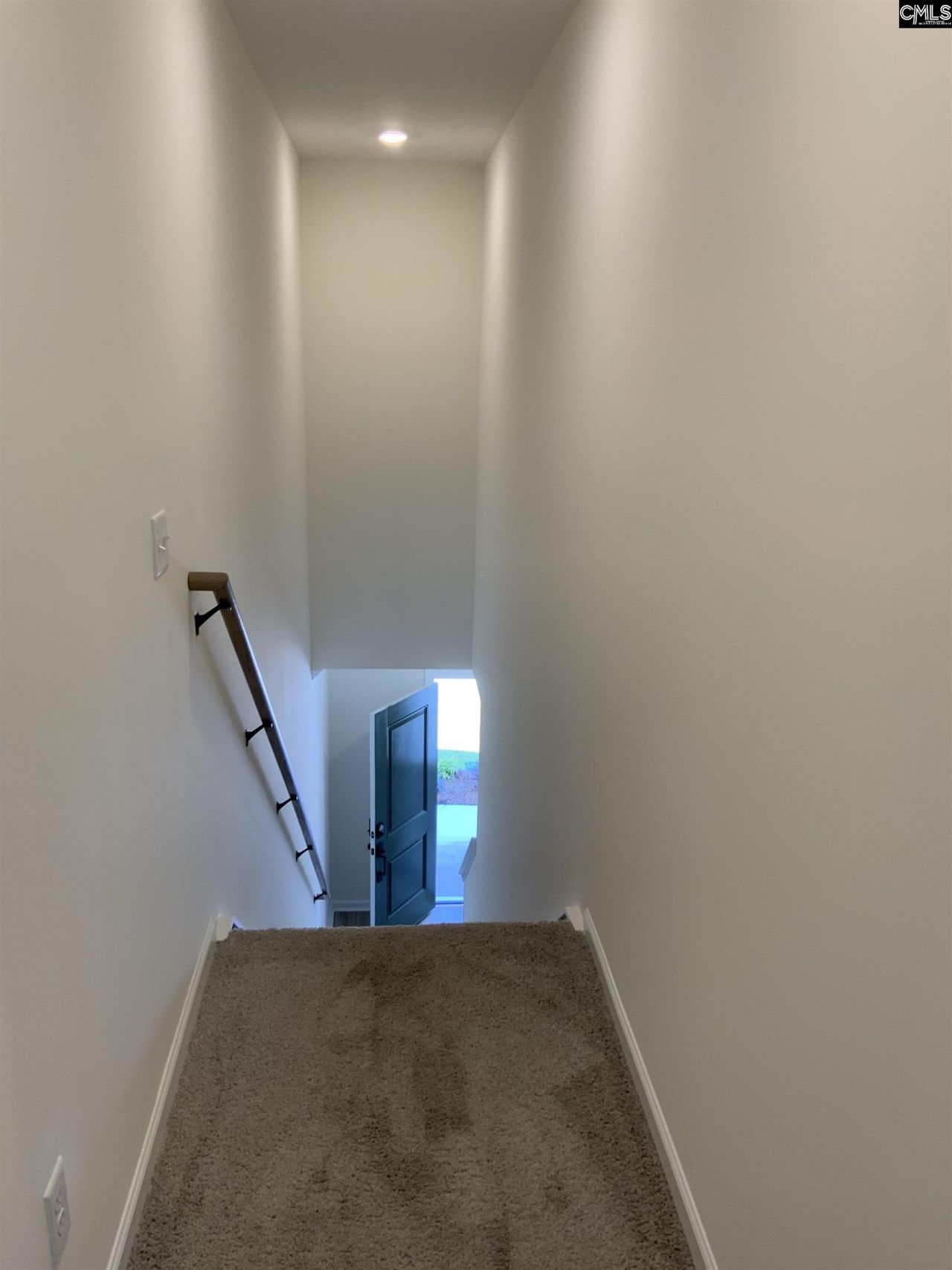 2020 Armada Road  Photo 12