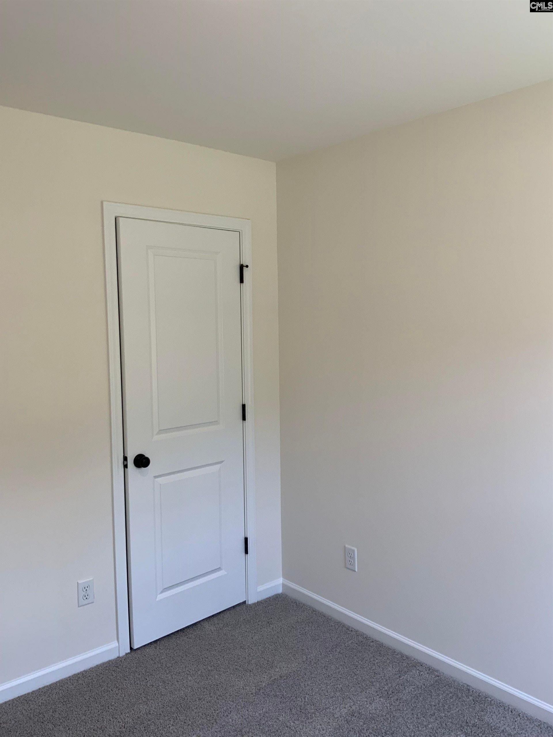 2020 Armada Road  Photo 14