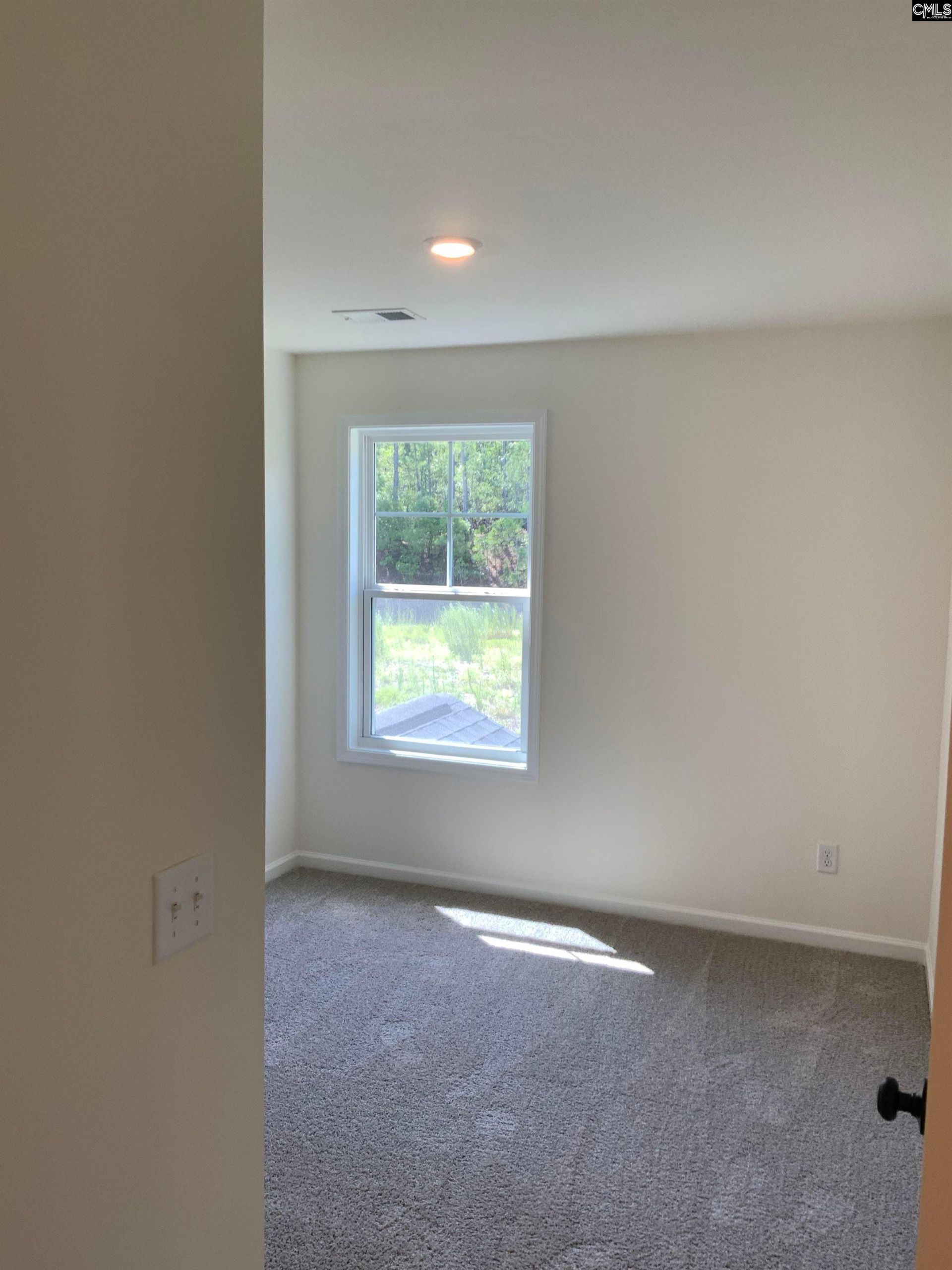 2020 Armada Road  Photo 15