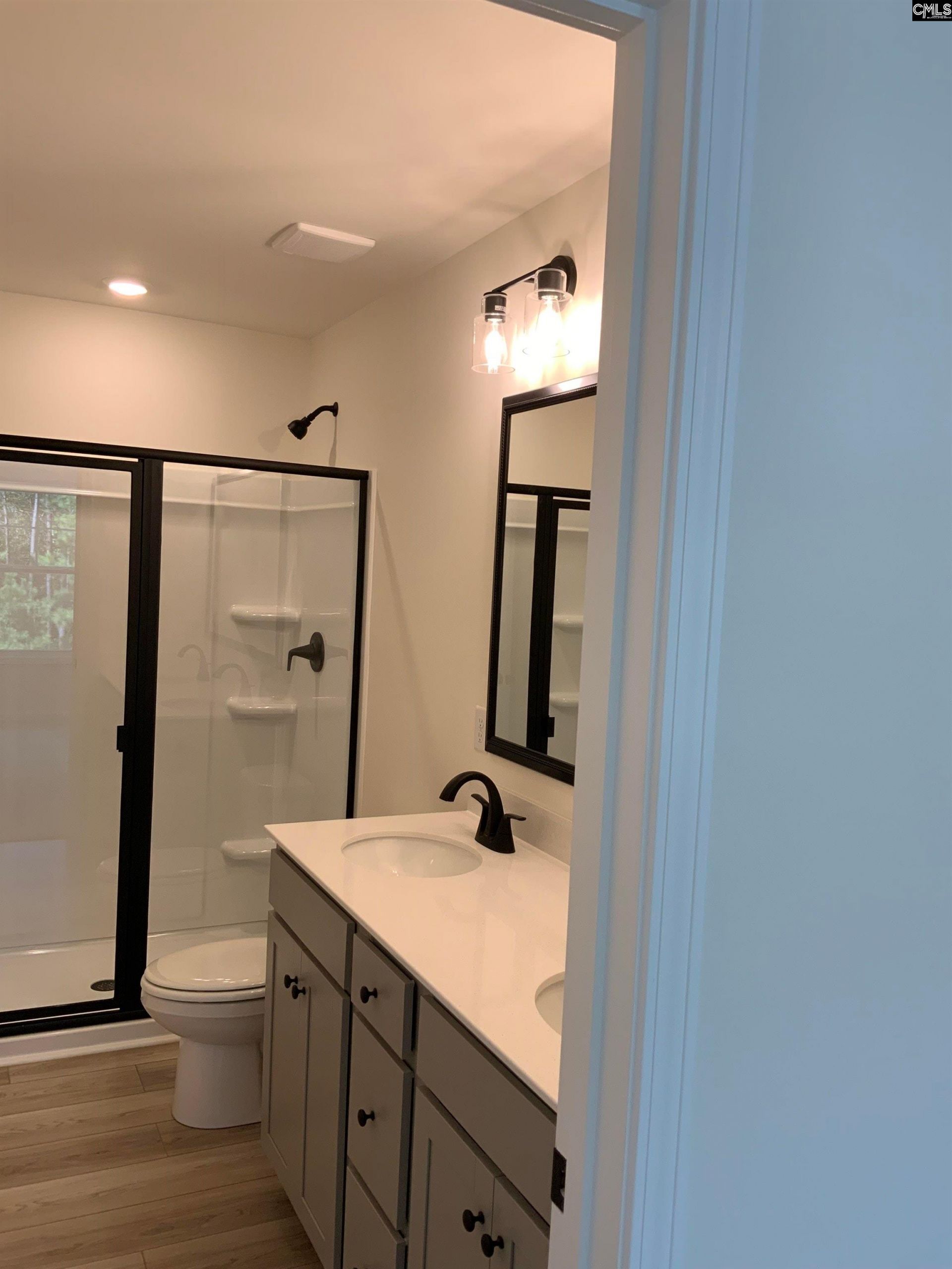 2020 Armada Road  Photo 30