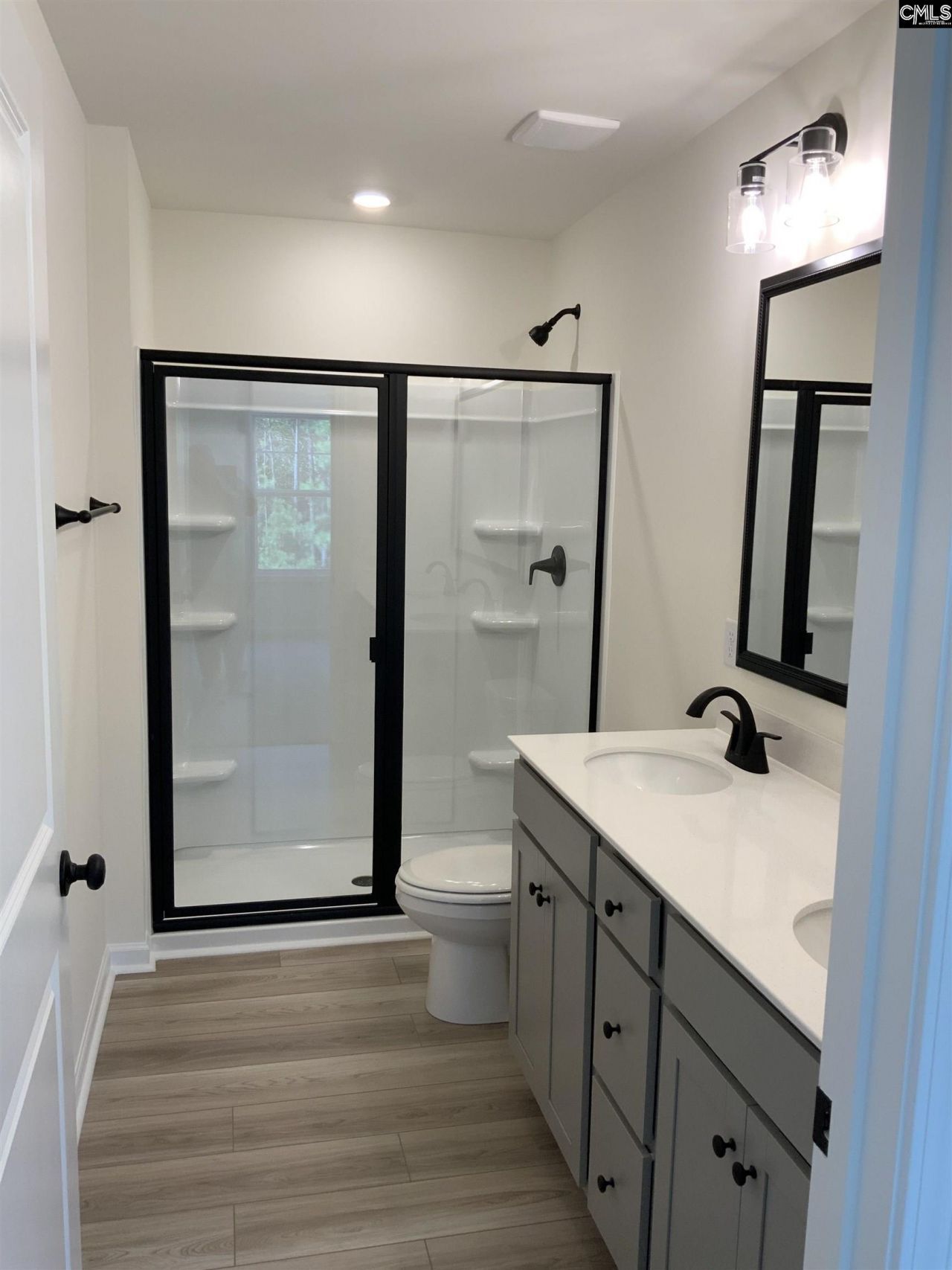 2020 Armada Road  Photo 32