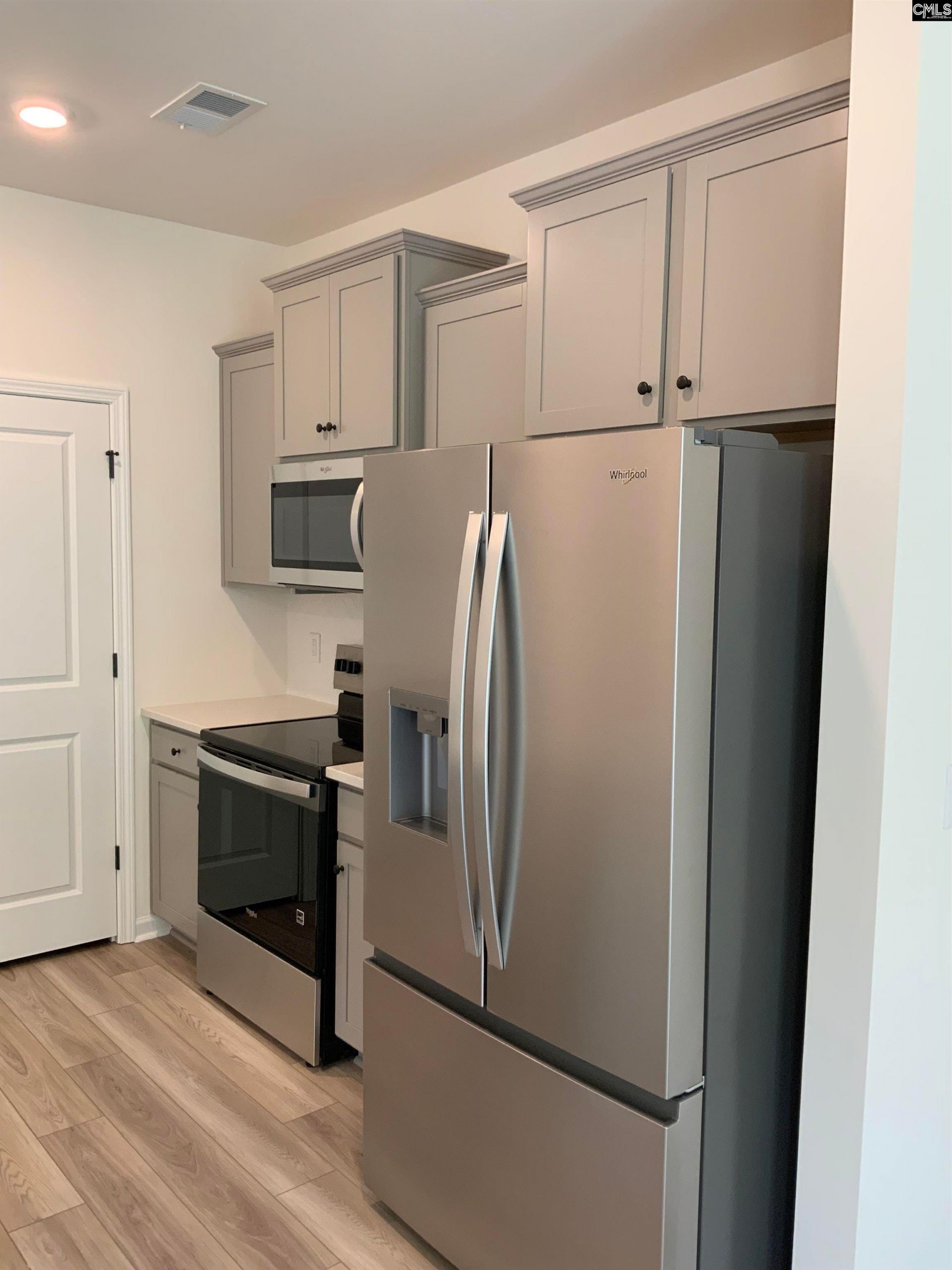 2020 Armada Road  Photo 8