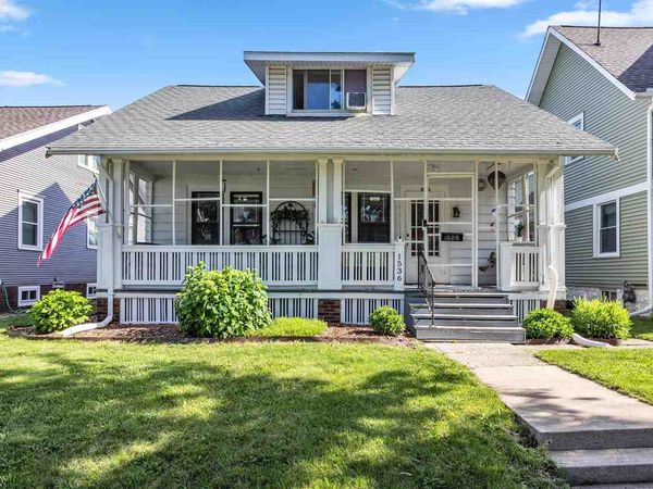 1536 7Th Ave SE, Cedar Rapids, IA 52403
