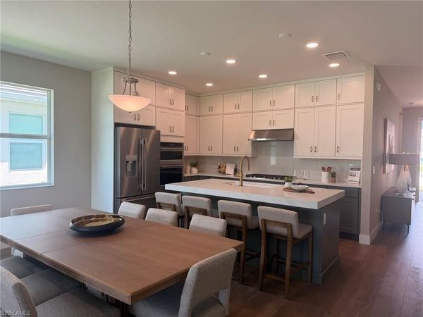 8805 Oceana WAY, NAPLES, FL 34114