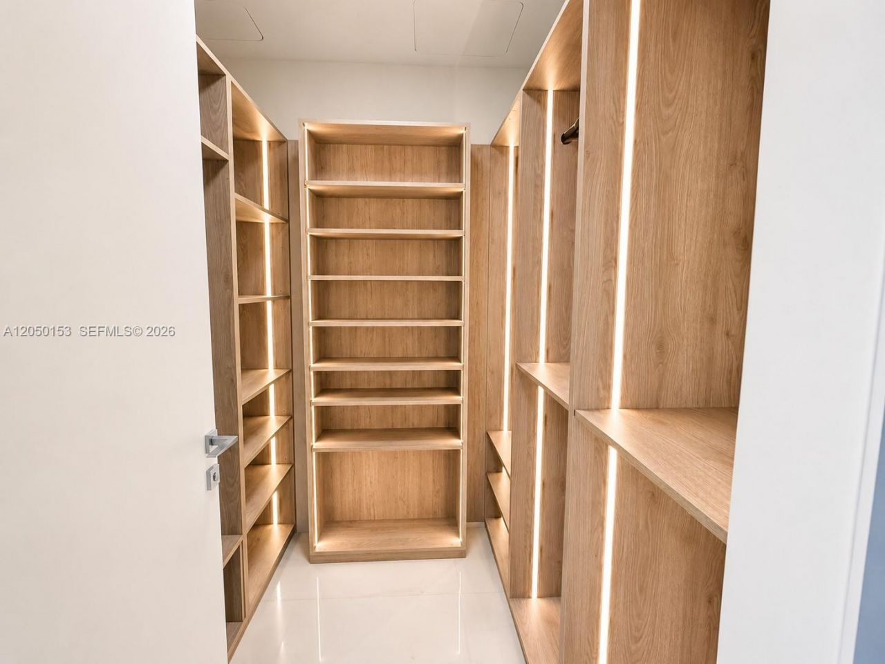 300 Biscayne Boulevard Way , Unit 2609W, Miami, FL 33131 Photo