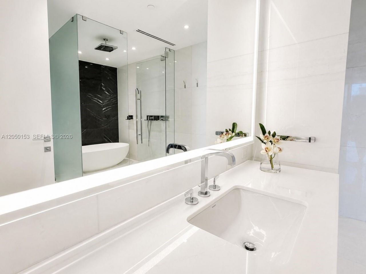 300 Biscayne Boulevard Way , Unit 2609W, Miami, FL 33131 Photo