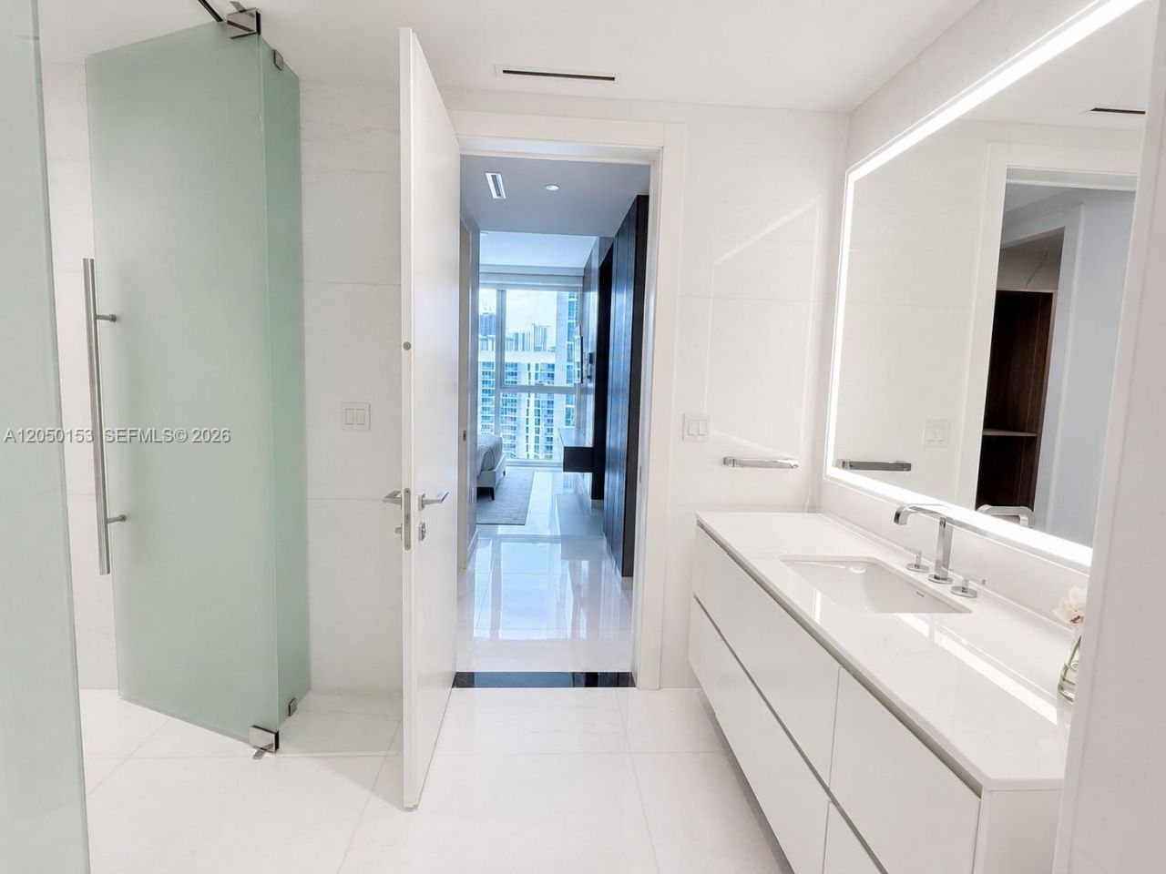 300 Biscayne Boulevard Way , Unit 2609W, Miami, FL 33131 Photo