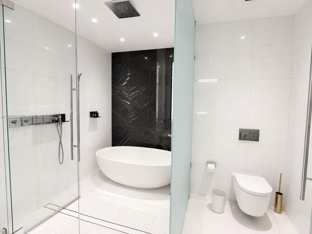 300 Biscayne Boulevard Way , Unit 2609W, Miami, FL 33131 Photo