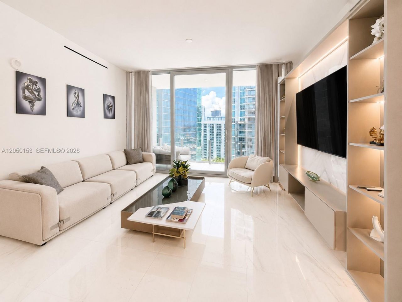 300 Biscayne Boulevard Way , Unit 2609W, Miami, FL 33131 Photo