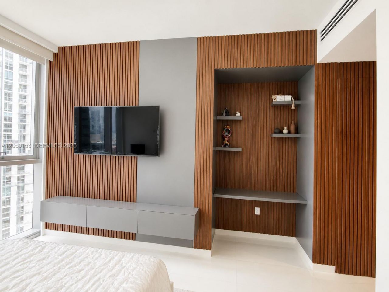 300 Biscayne Boulevard Way , Unit 2609W, Miami, FL 33131 Photo