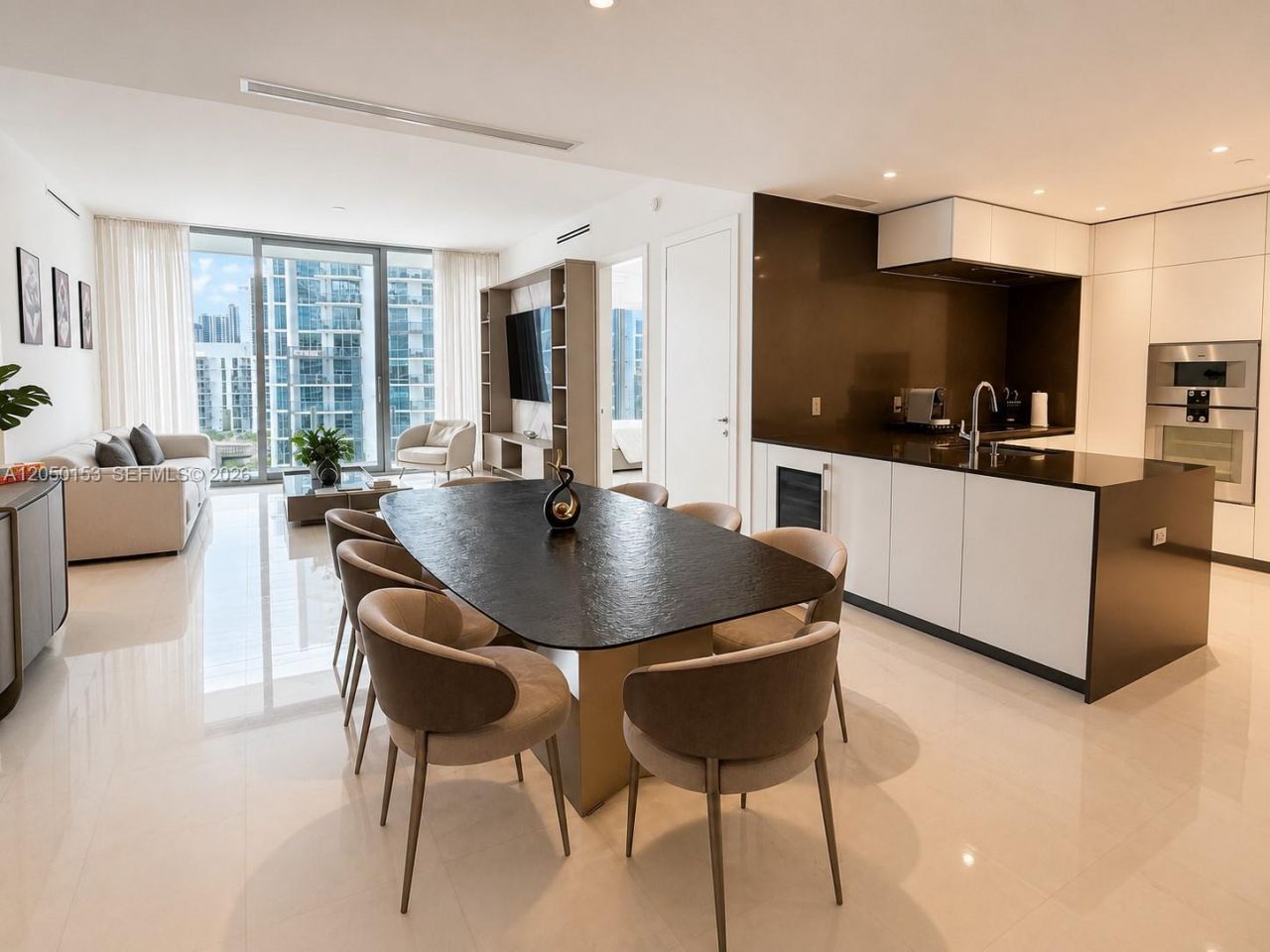 300 Biscayne Boulevard Way , Unit 2609W, Miami, FL 33131 Photo