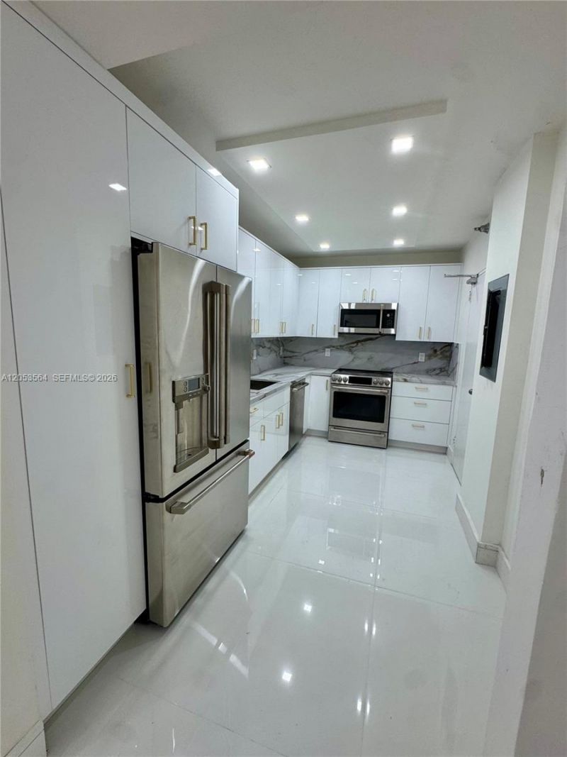 10185 Collins Ave , Unit 606, Bal Harbour, FL 33154 Photo