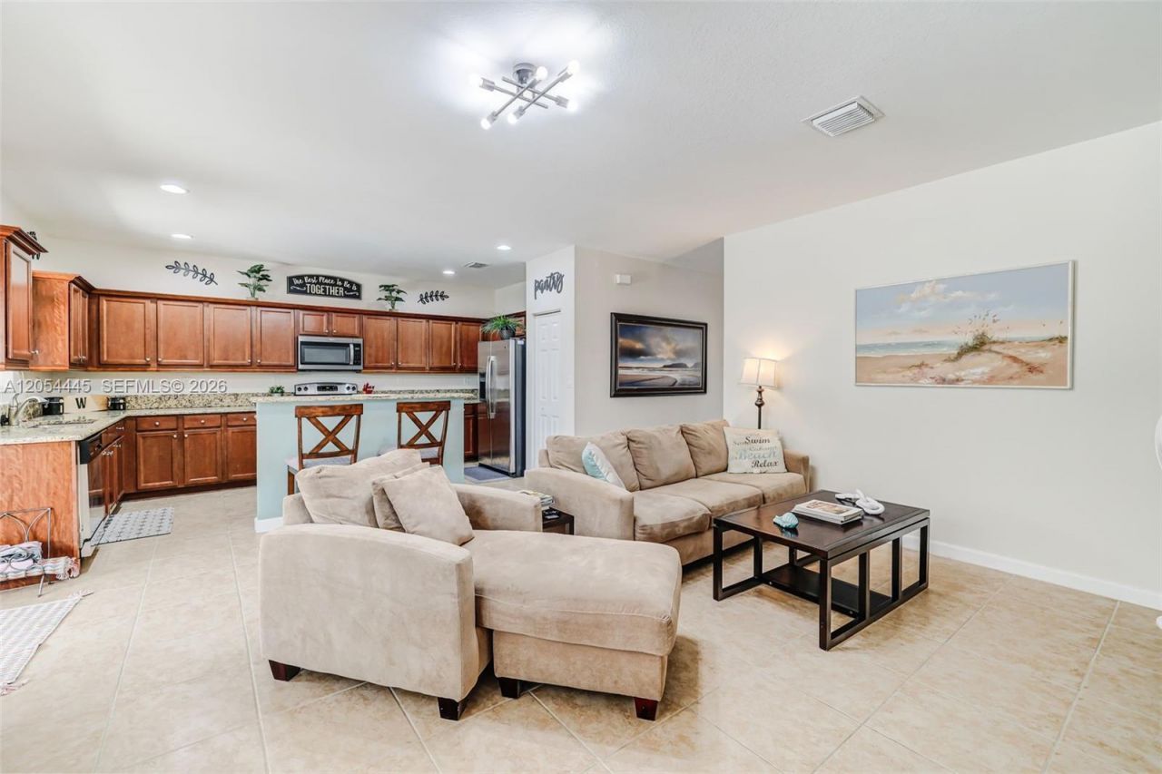17670 SW 154th Pl, Miami, FL 33187 Photo