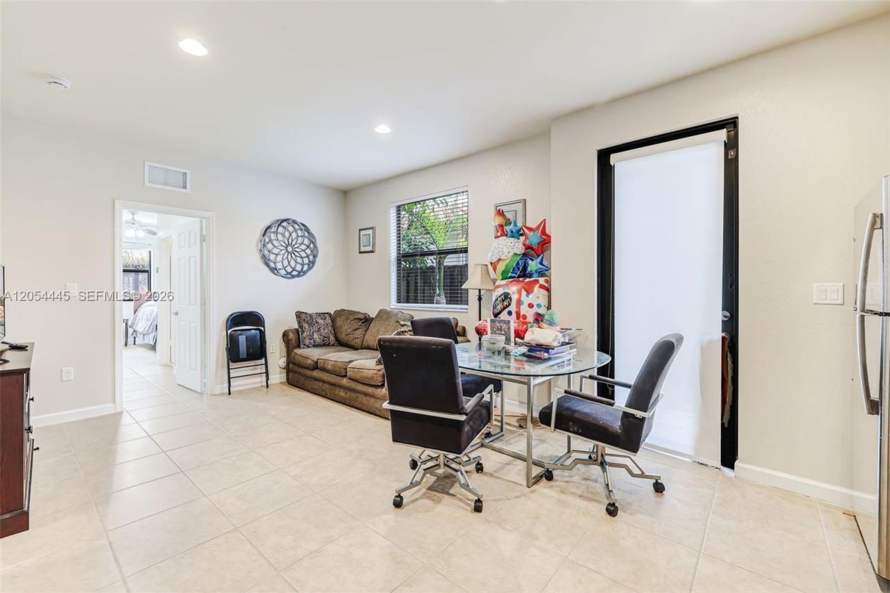 17670 SW 154th Pl, Miami, FL 33187 Photo