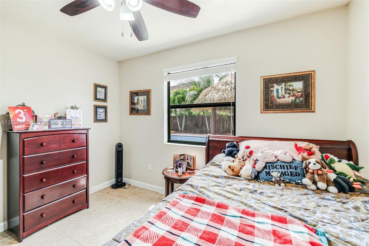17670 SW 154th Pl, Miami, FL 33187 Photo