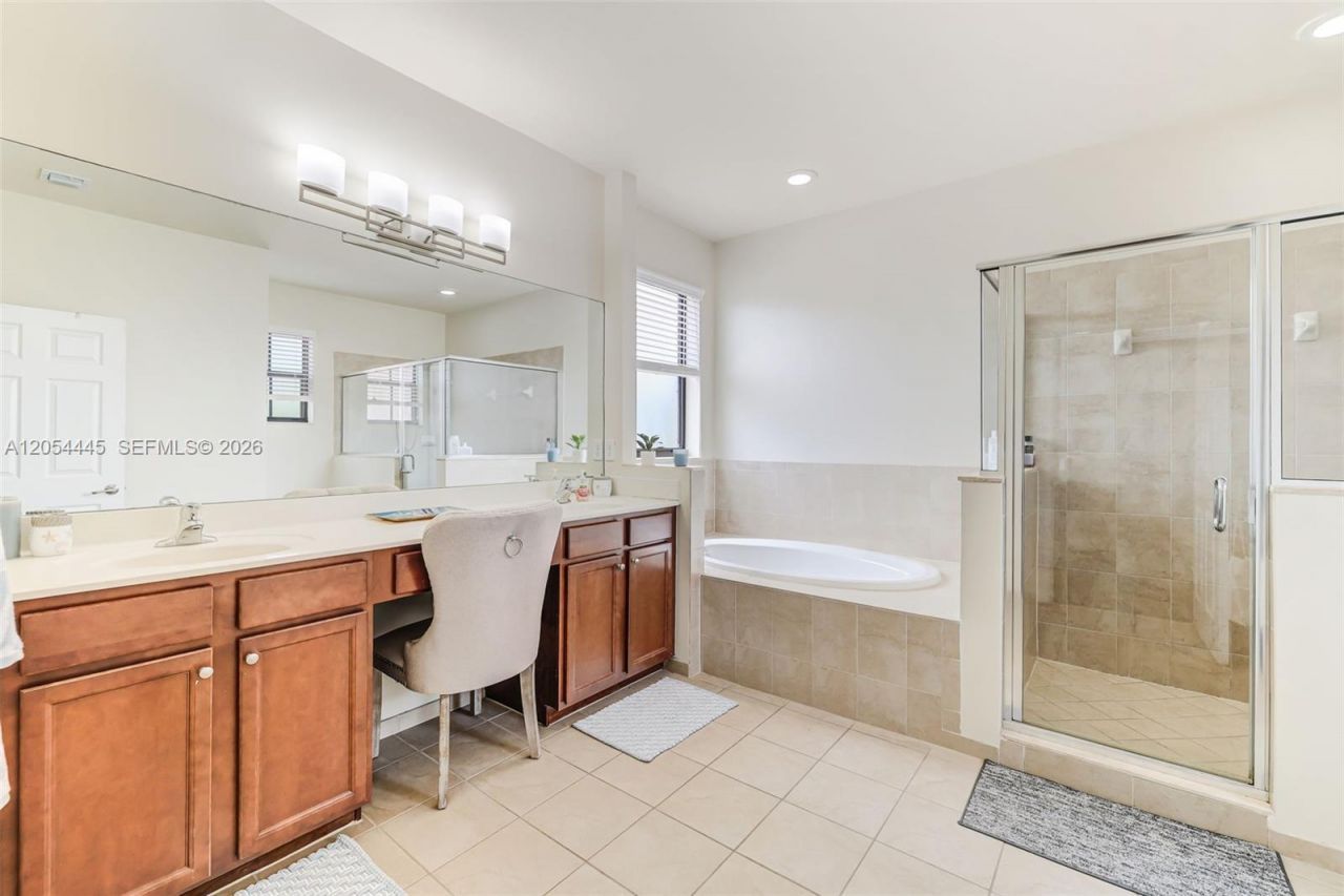 17670 SW 154th Pl, Miami, FL 33187 Photo