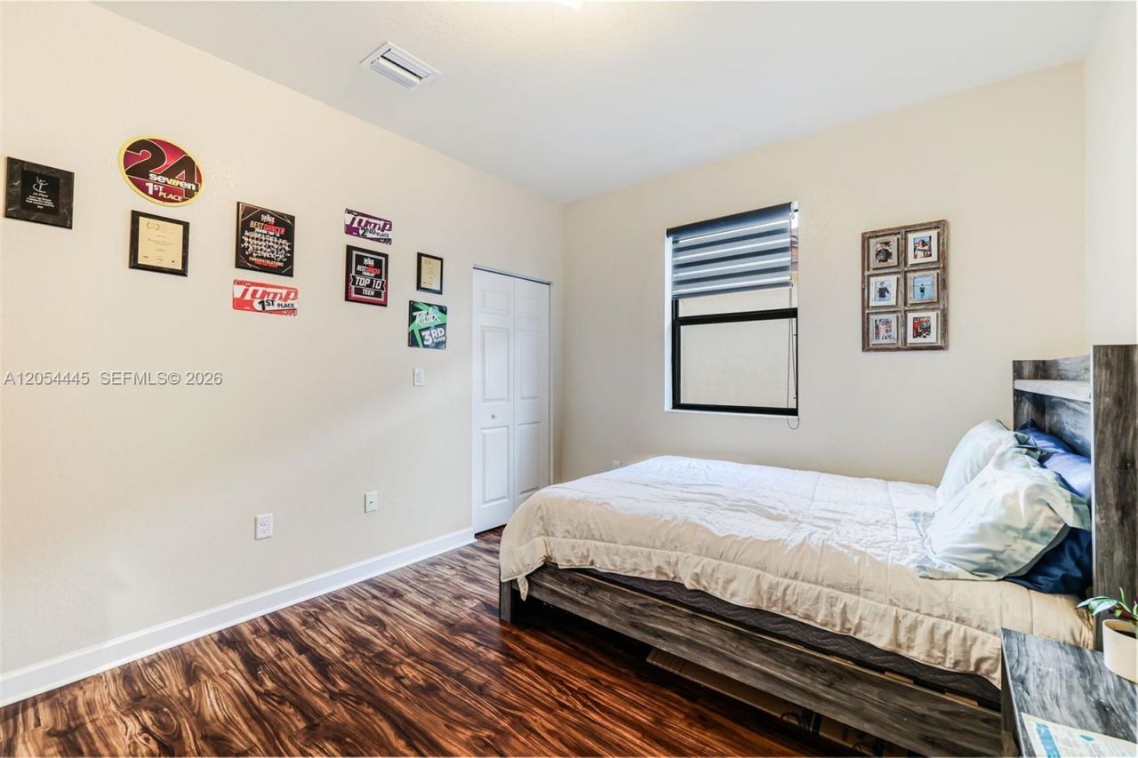 17670 SW 154th Pl, Miami, FL 33187 Photo