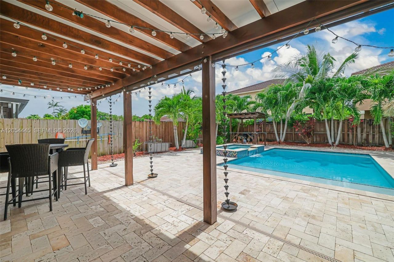 17670 SW 154th Pl, Miami, FL 33187 Photo