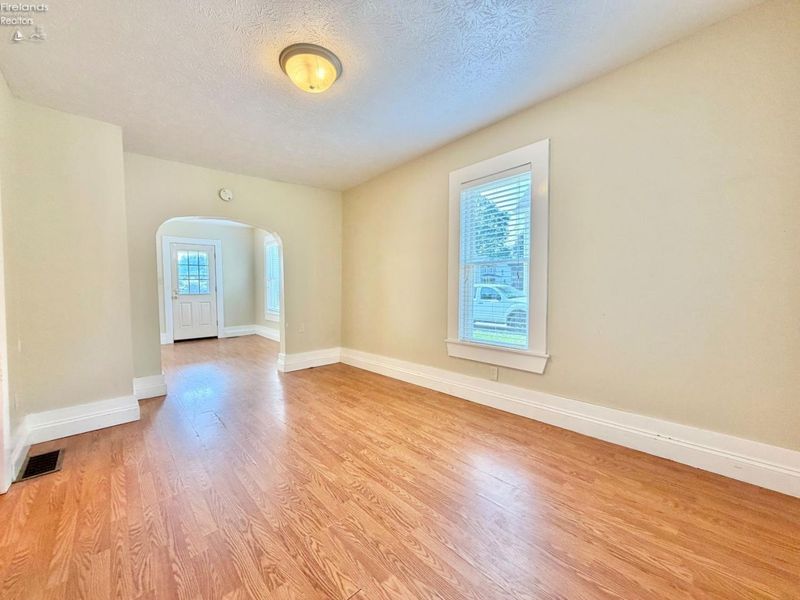 133 Walnut Street, Bellevue, OH 44811 Photo 12