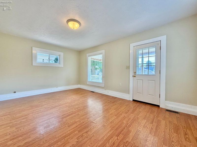 133 Walnut Street, Bellevue, OH 44811 Photo 8