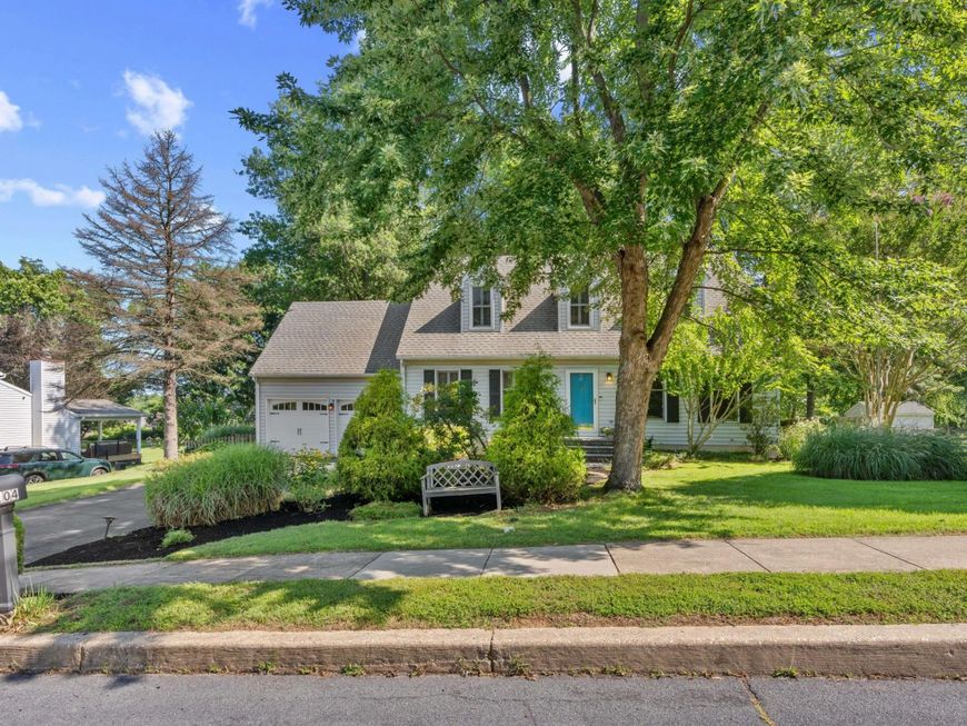104 Columbine Drive, West Grove, PA 19390 Main Photo