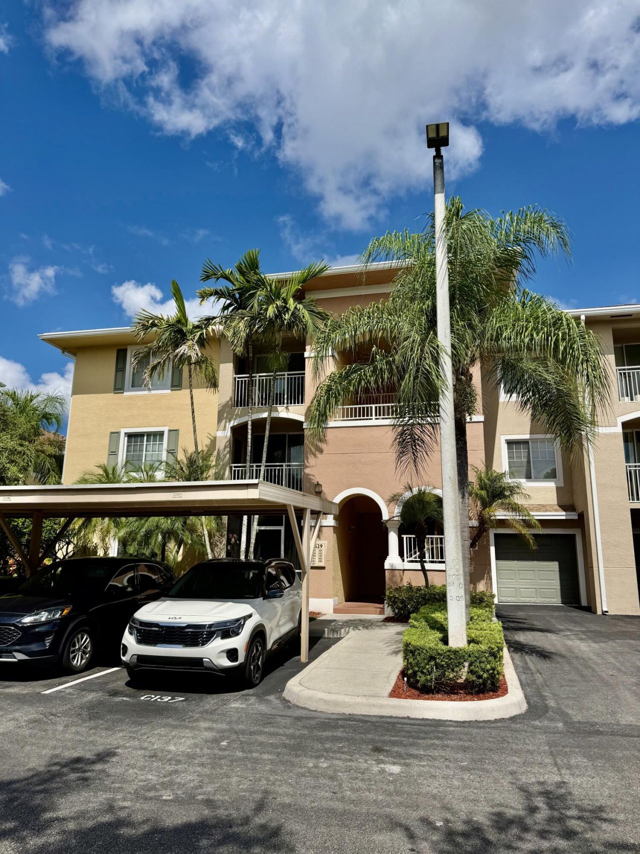 6529 Emerald Dunes Drive, Unit 302, West Palm Beach, FL 33411 Photo