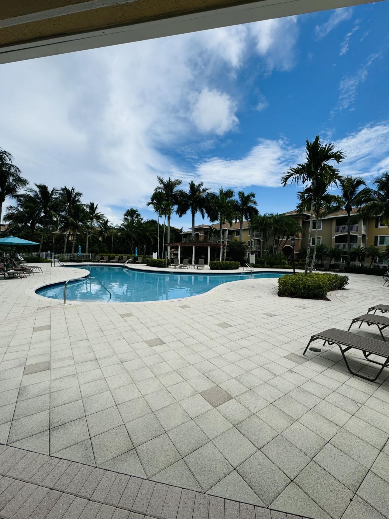 6529 Emerald Dunes Drive, Unit 302, West Palm Beach, FL 33411 Photo