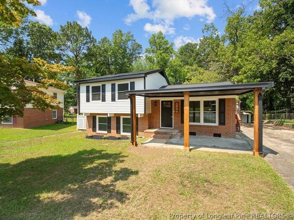 736 Burgoyne Drive , Fayetteville, NC 28314