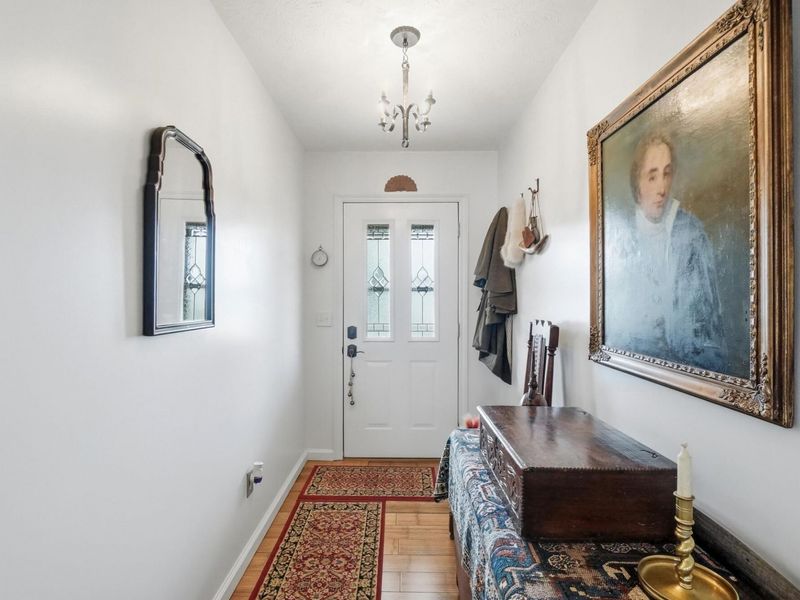 945 Oak Hill Court, Troy, OH 45373 Photo 6
