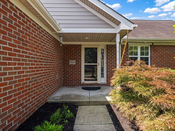 7529 Cherry Brook Drive, Reynoldsburg, OH 43068