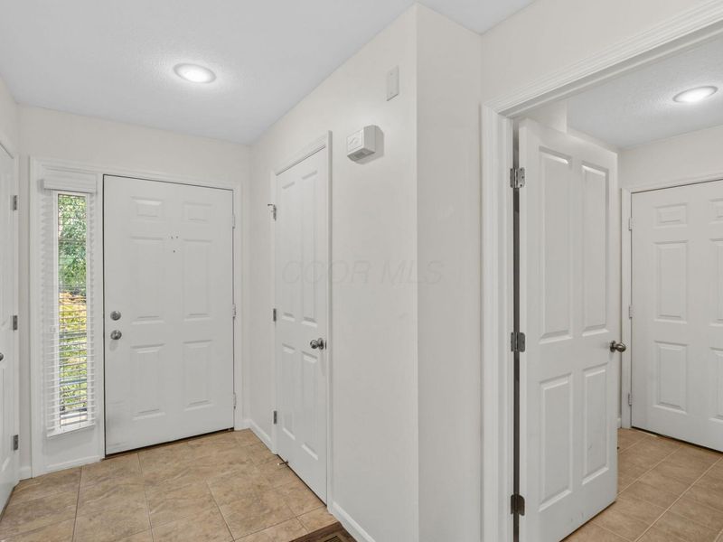 7529 Cherry Brook Drive, Reynoldsburg, OH 43068 Photo 8