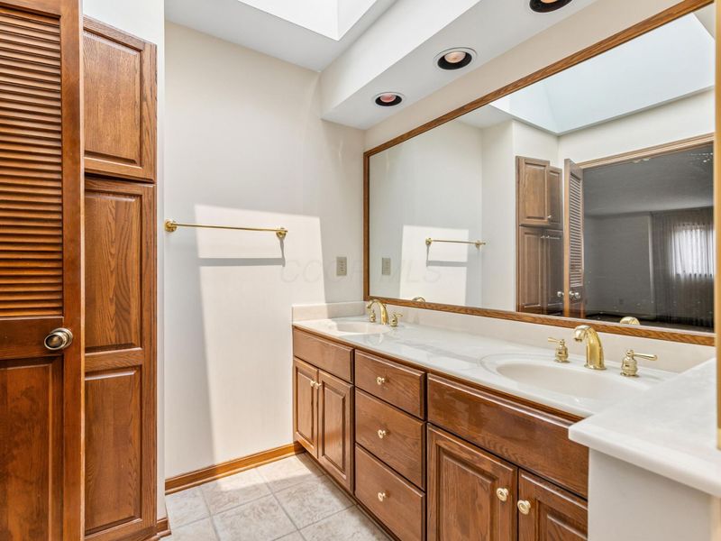 7090 Stilson Court, Columbus, OH 43235 Photo 48