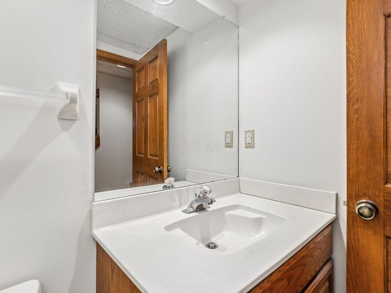 7090 Stilson Court, Columbus, OH 43235 Photo 53