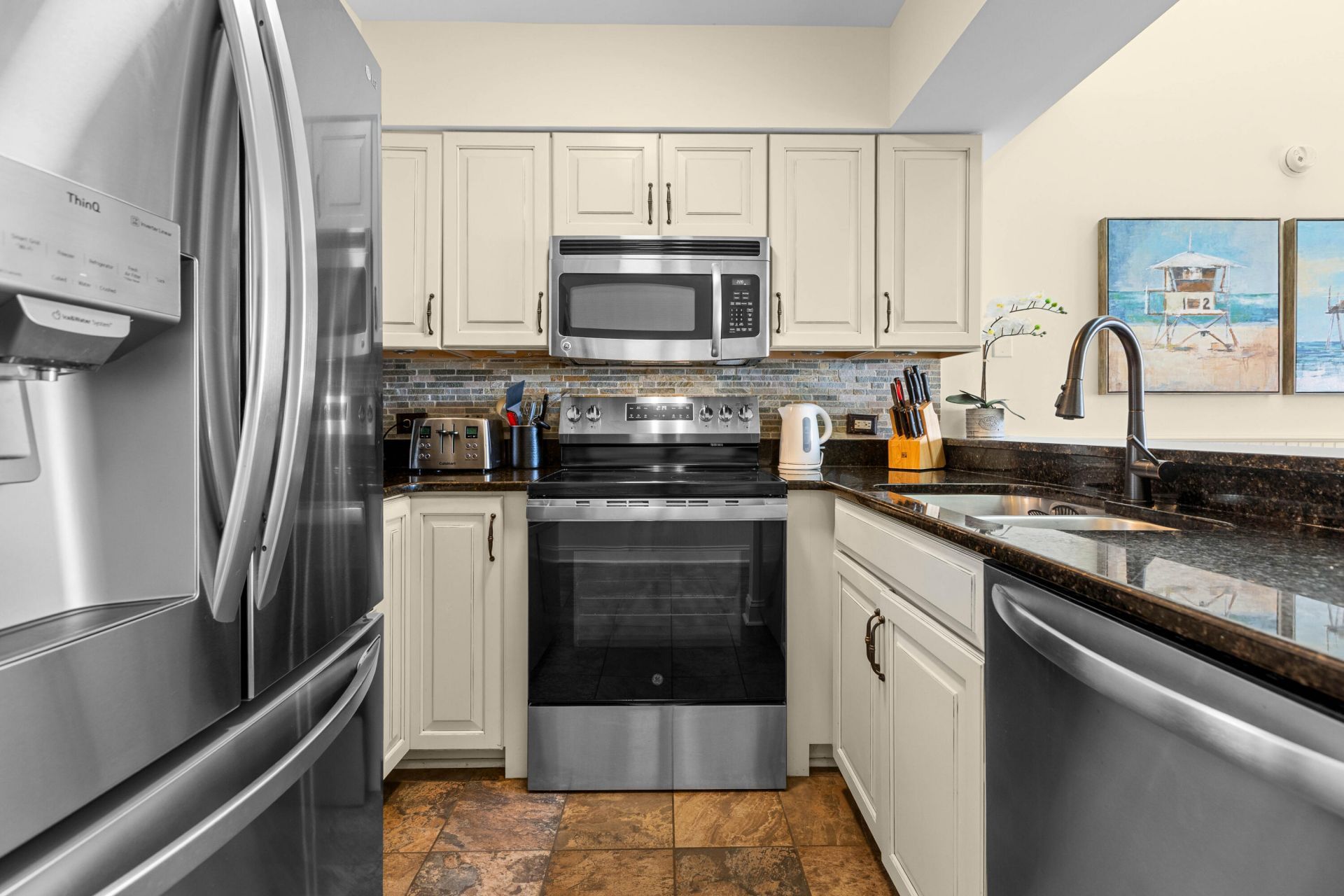 2944 Atrium Villa Drive Photo 16