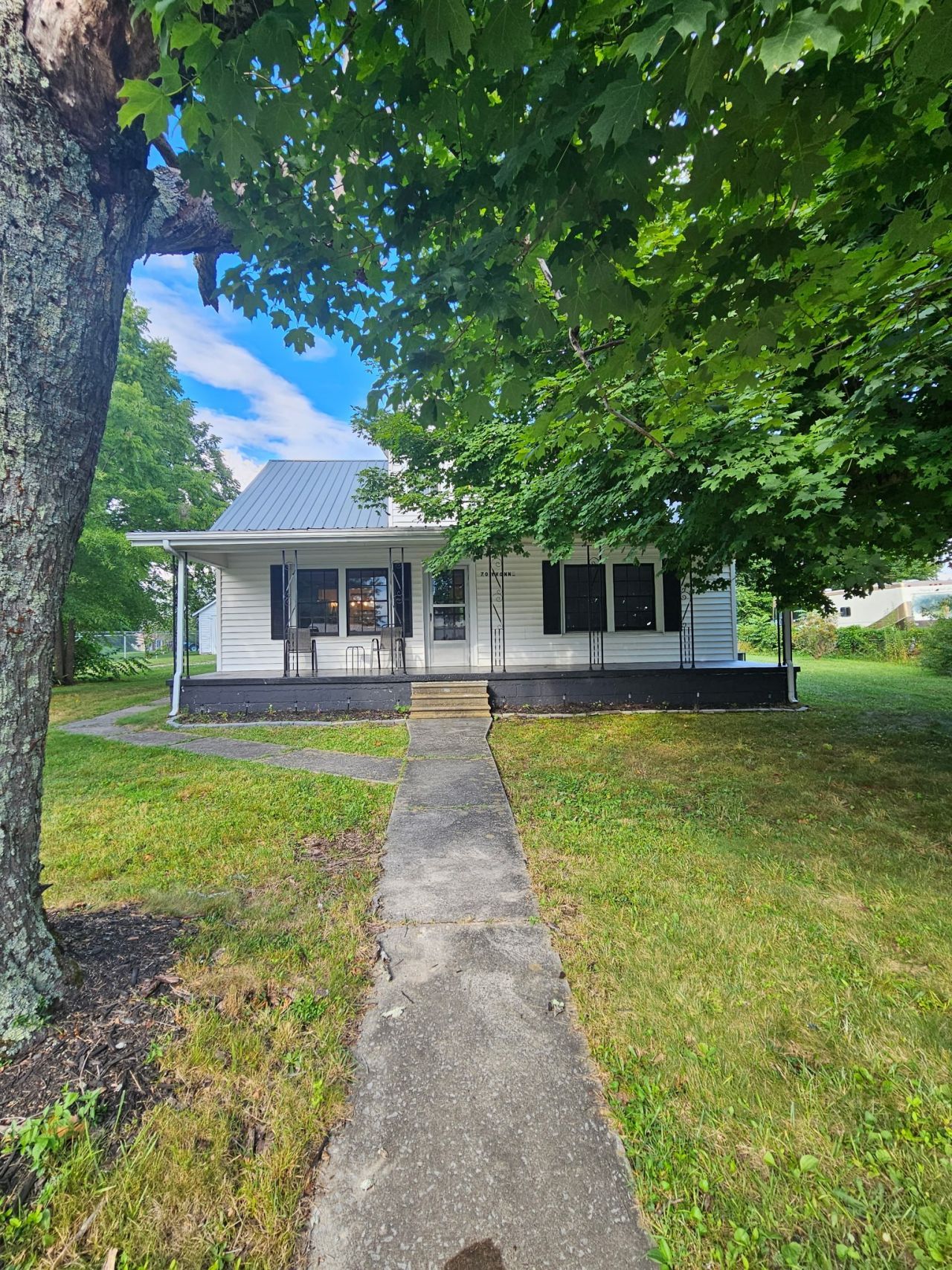 70 Yvonne Ave, Crossville, TN 38555 Main Photo