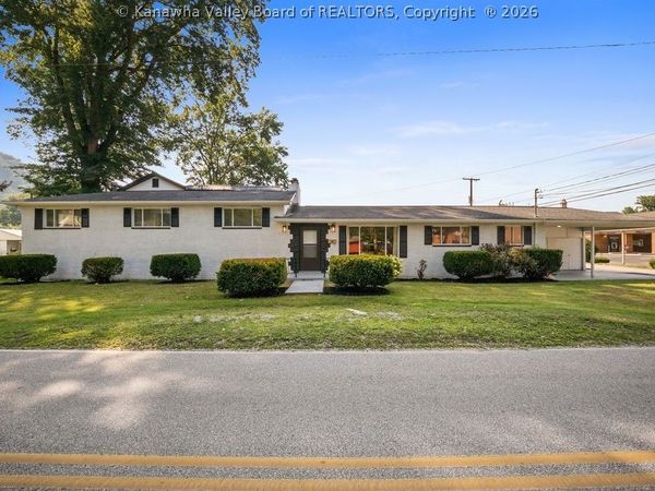411 46th Street SE, Charleston, WV 25304