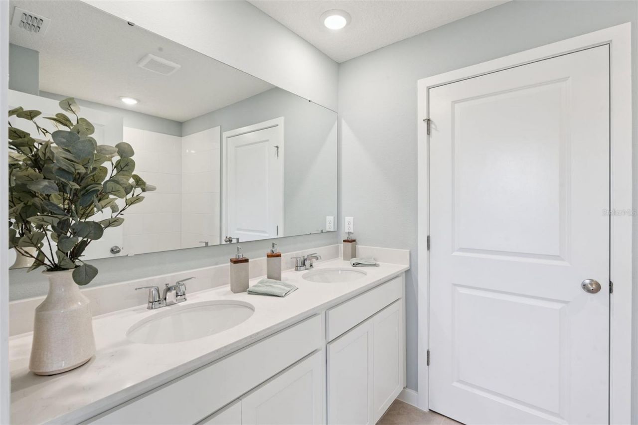 2253 Rita Lane , Kissimmee, FL 34744 Photo