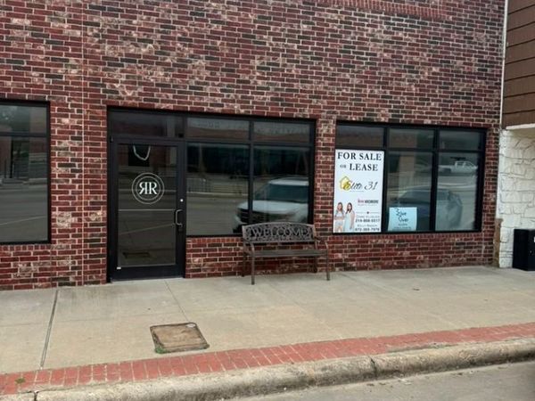 318 W Main Street , Tishomingo, OK 73460