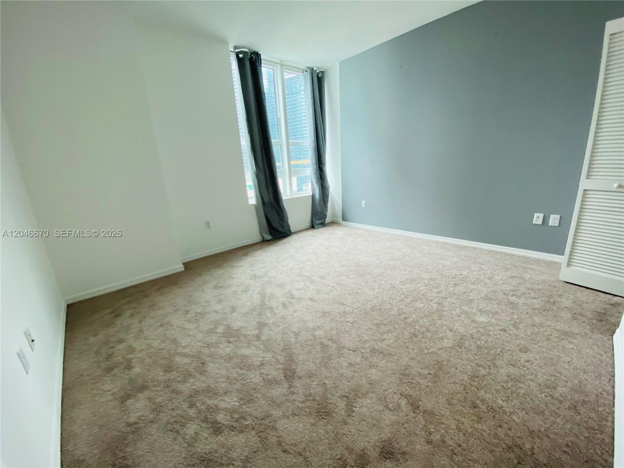 951 Brickell Ave , Unit 1909, Miami, FL 33131 Photo